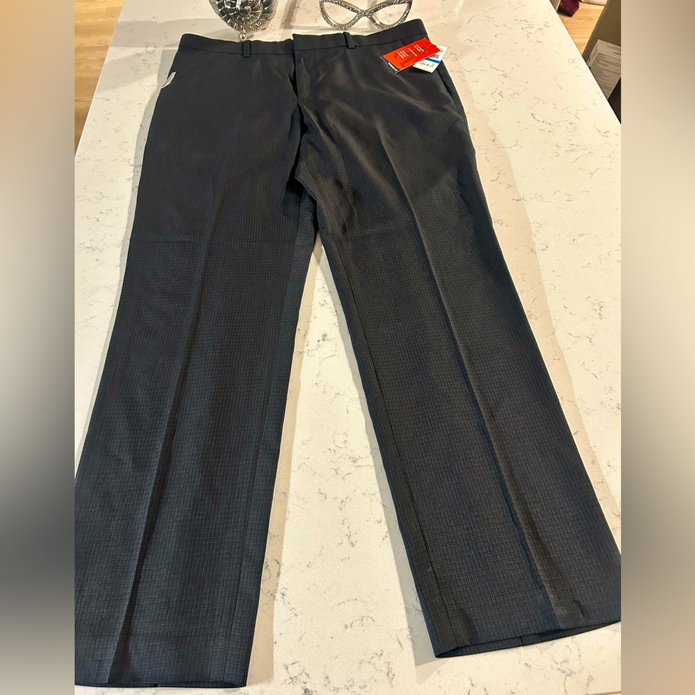 Perry Ellis Portfolio Light Black Dress Pants